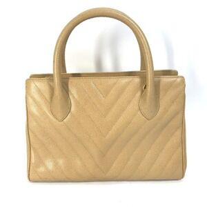 CHANEL Cream Bag